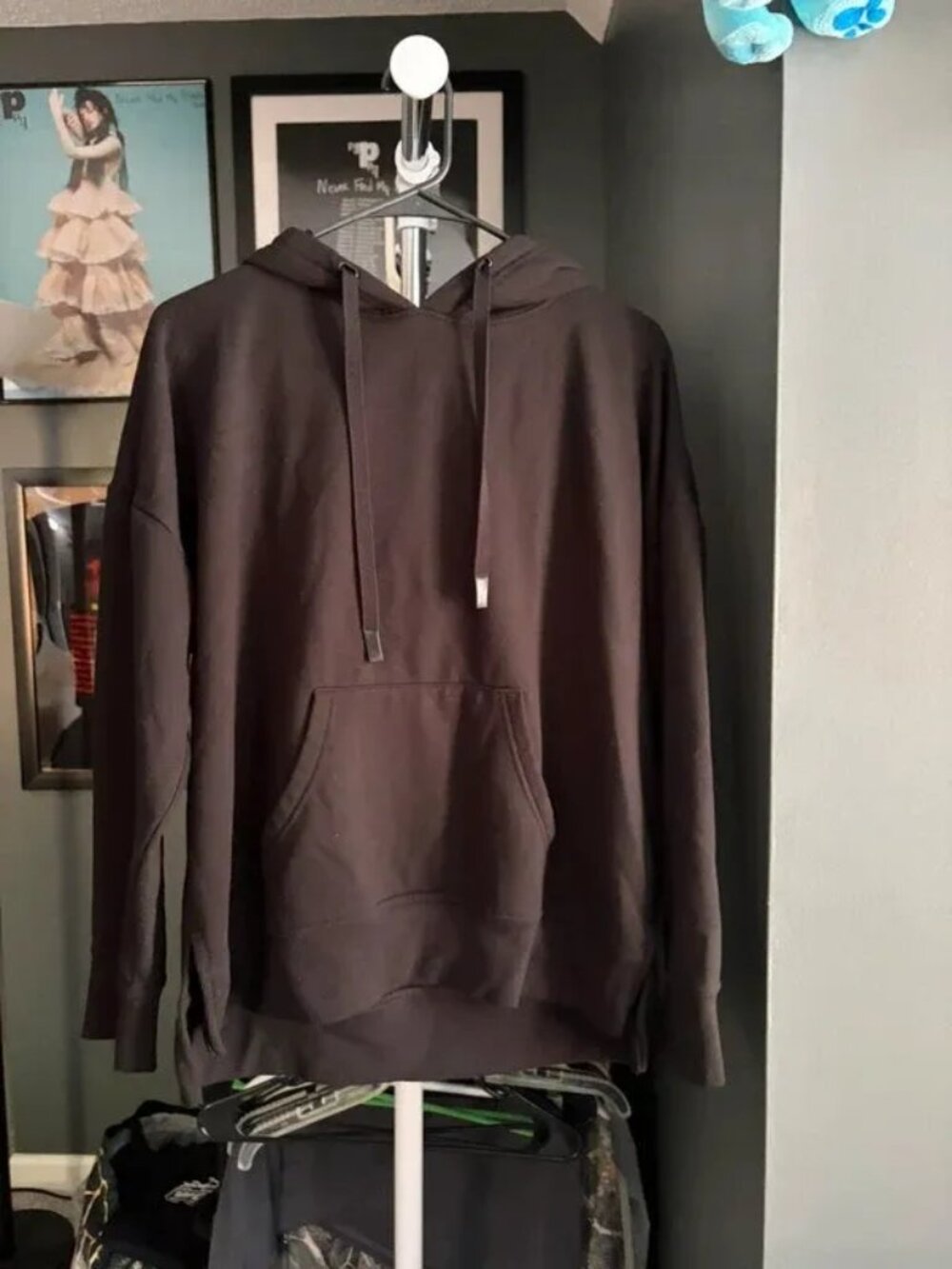Athletic Works Women’s Black Pullover Hoodie Size Large 12–14